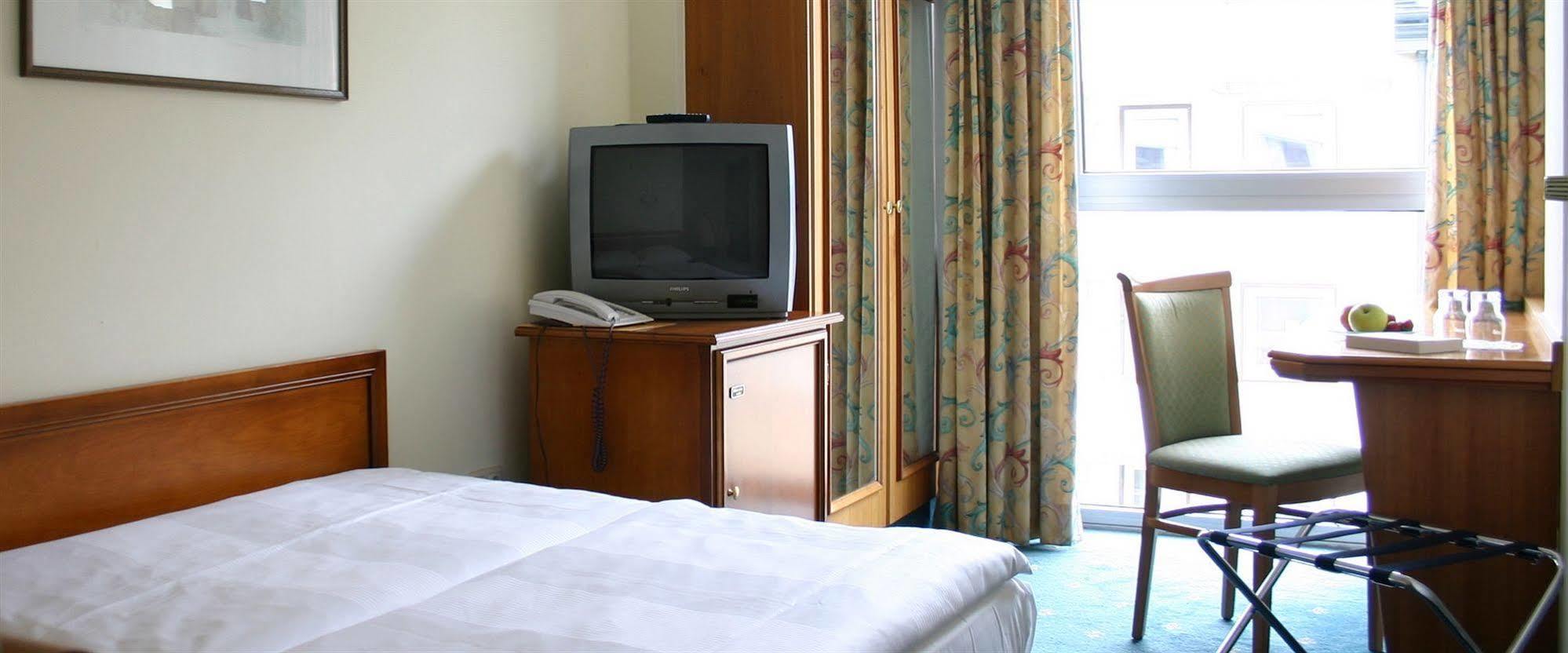 Hotel Aurbacher Hof Gmbh München Ngoại thất bức ảnh